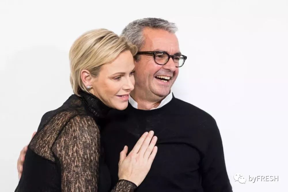 那些福布斯榜单上的女BOSS们，上班都穿什么衣服？