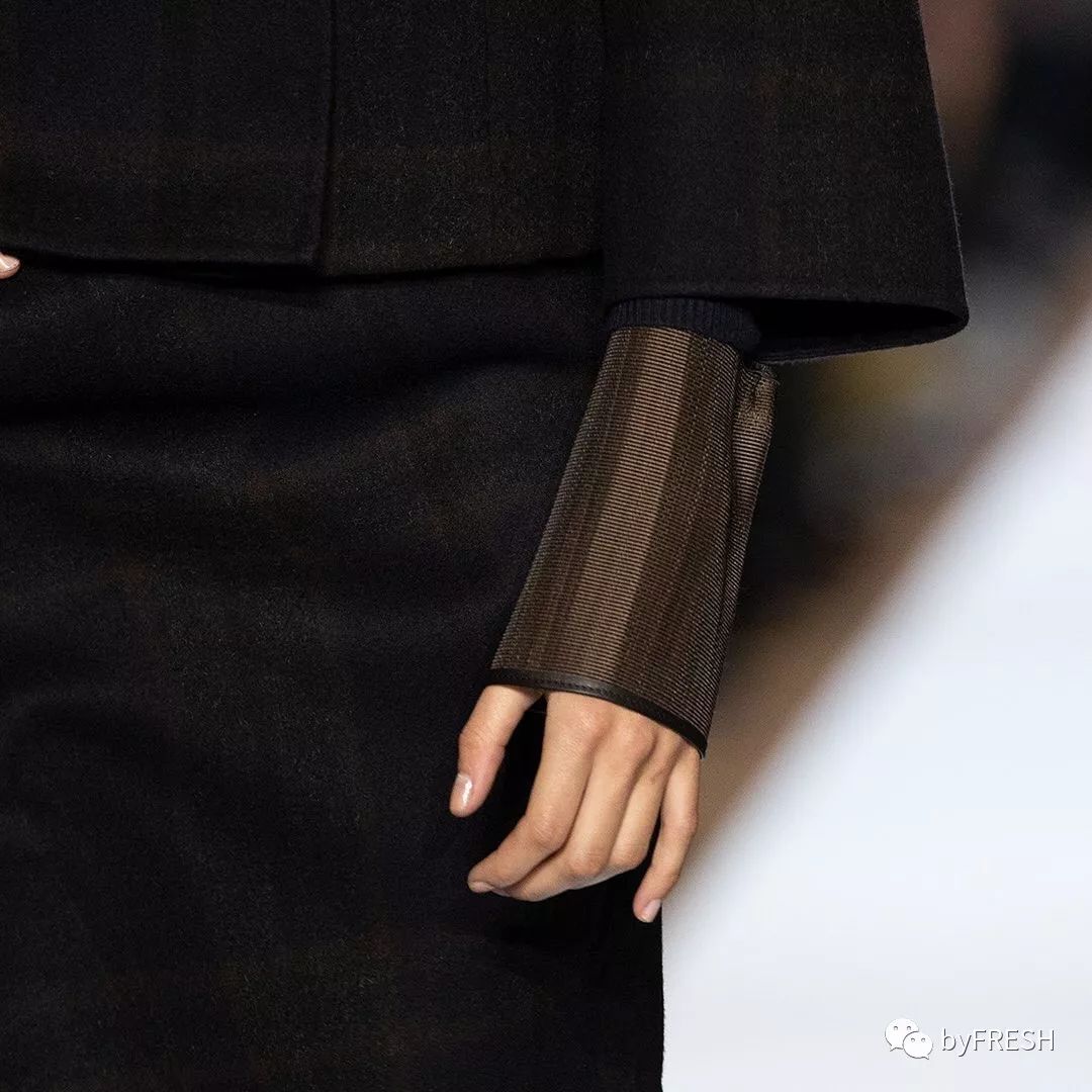 那些福布斯榜单上的女BOSS们，上班都穿什么衣服？