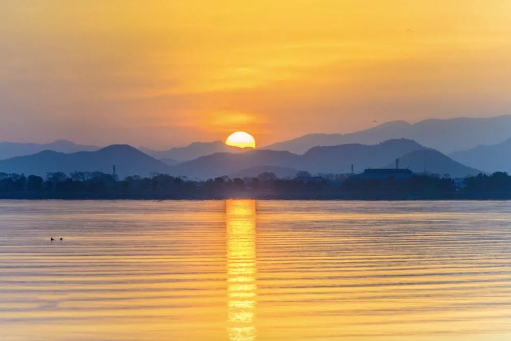泡全球仅一家的珍珠温泉，上小众景美的雪场滑雪，99%游客都不知道的日本玩法