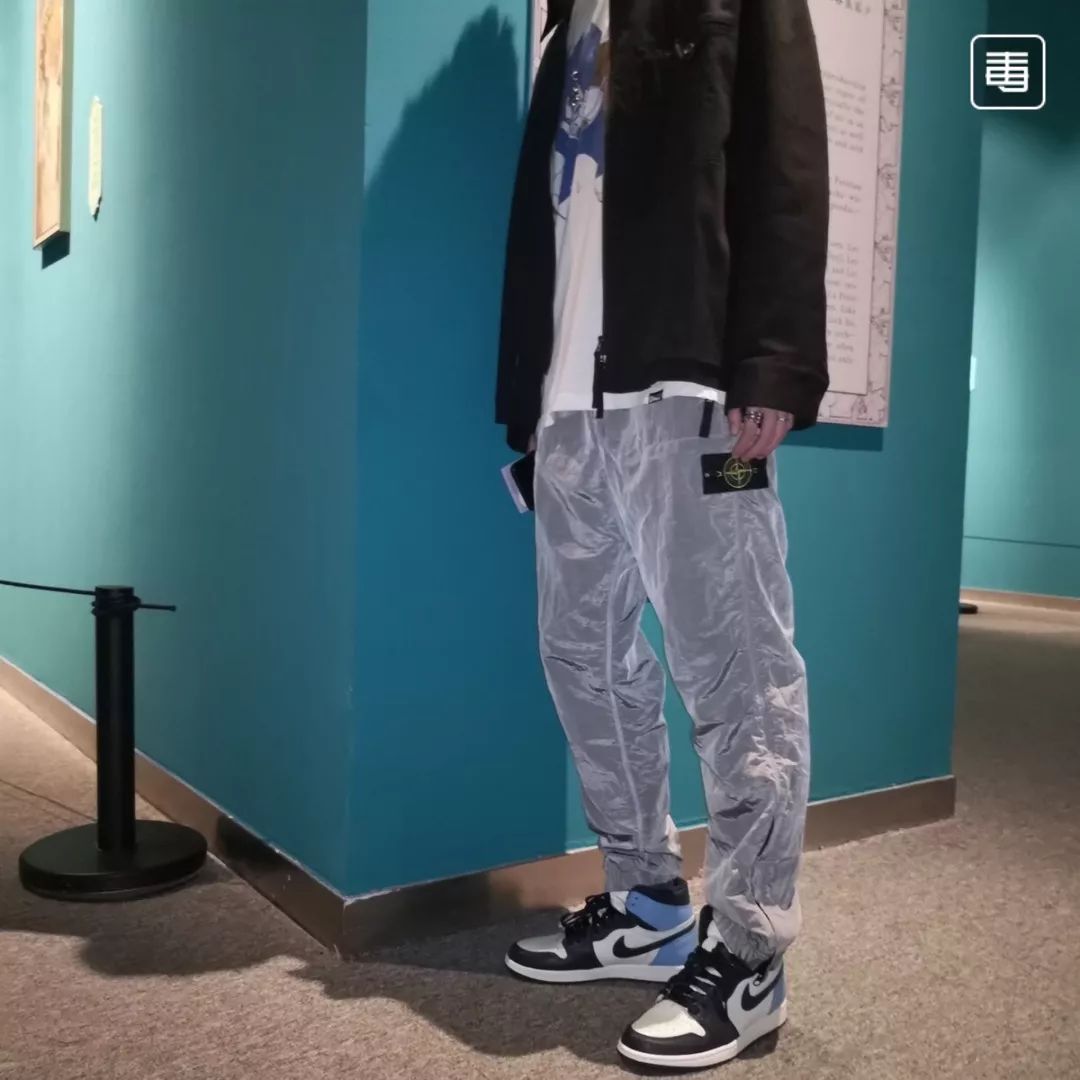 脚感不输yeezy的aj1,aj1头等舱值得购买吗