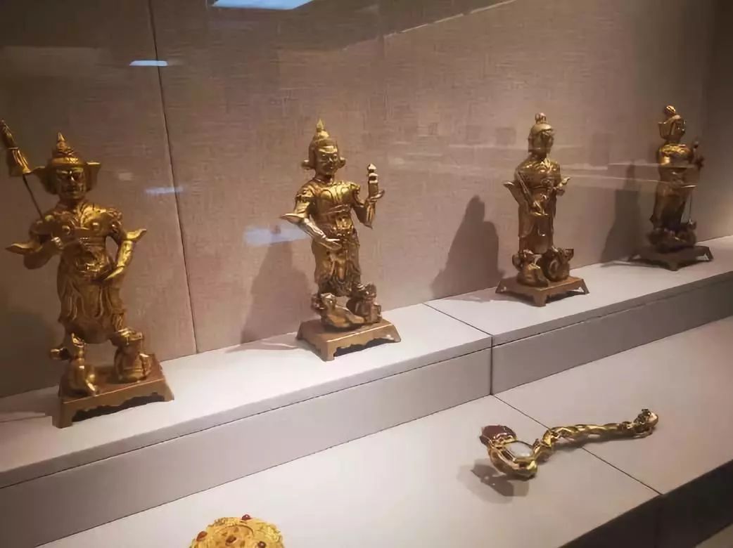 重庆大学建立了一个赝品博物馆,如何看待重庆大学赝品博物馆