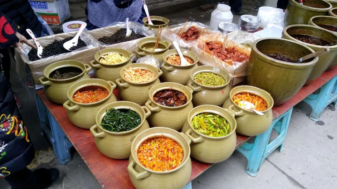 在“佐餐”概念兴起下，辣酱、开胃菜等如何赋予自身新生命力？