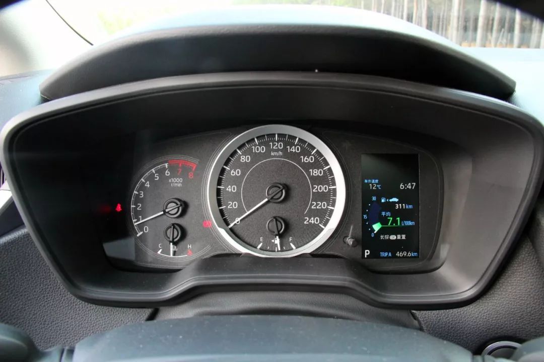 新一代卡罗拉顶配试驾,全新第十二代卡罗拉试驾视频