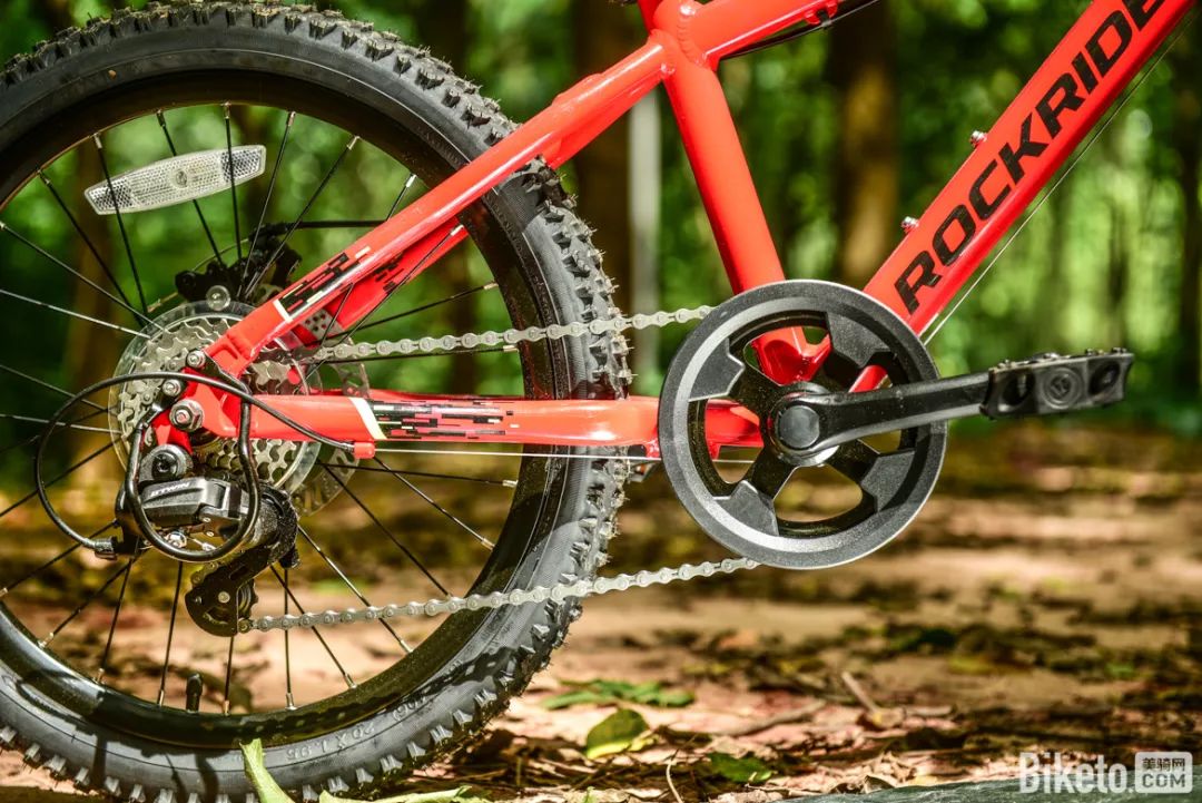 迪卡侬自行车btwin20寸,迪卡侬st900成人山地车测评