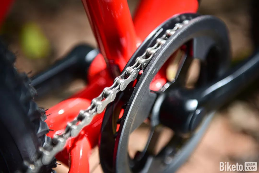 迪卡侬自行车btwin20寸,迪卡侬st900成人山地车测评