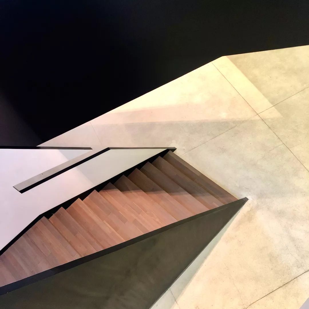 如果你民不聊生，可到新民生现代美术馆转转