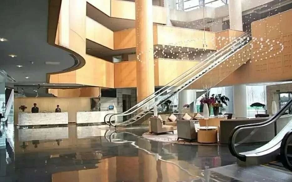 「直播秋糖」独家解密酒水第一热点“水晶宫”，508家客户背后的秘密……