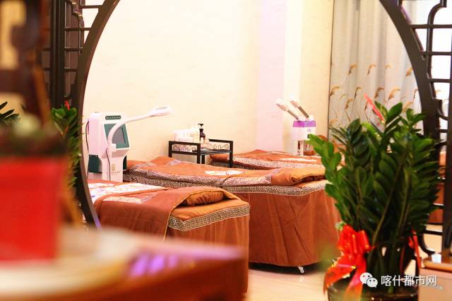 喀什这家店疯了！经络疏通+面部补水+中药熏蒸+…才49元