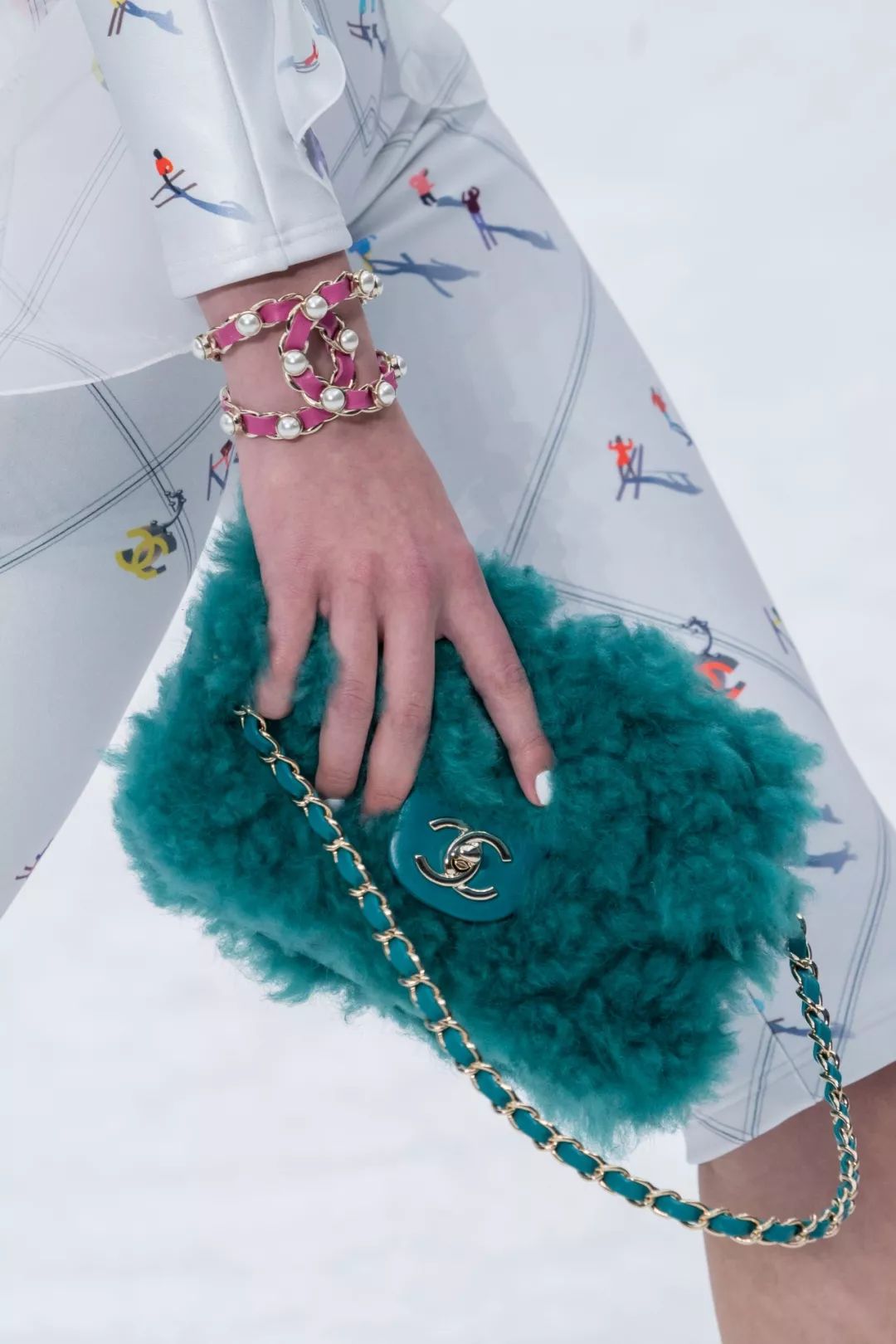 种草鹅现在穿什么,种草鹅穿什么鞋子好看