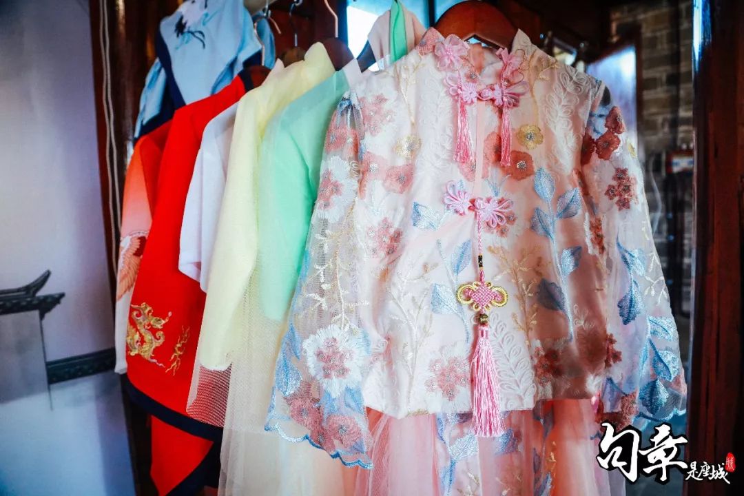 慈城民权路上，有了一家属于孩子们的古风体验小铺