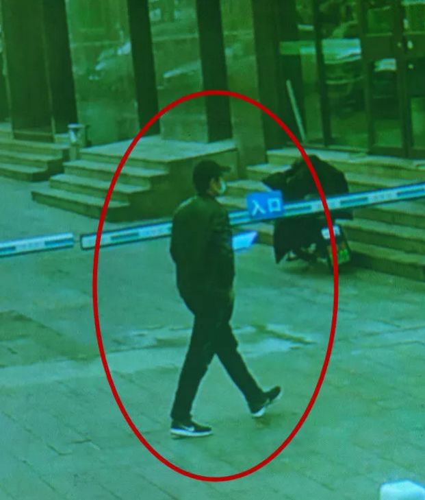 30岁女性被入室抢劫,26岁女子被入室抢劫