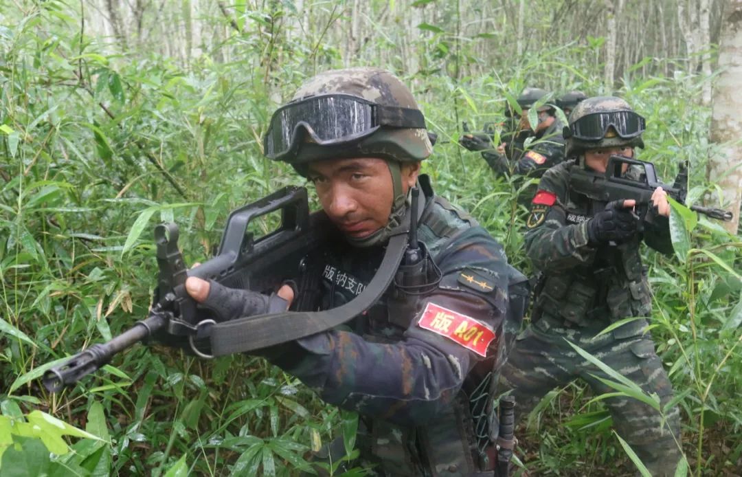 *警武**部队建设发展巡礼——*警武**云南总队