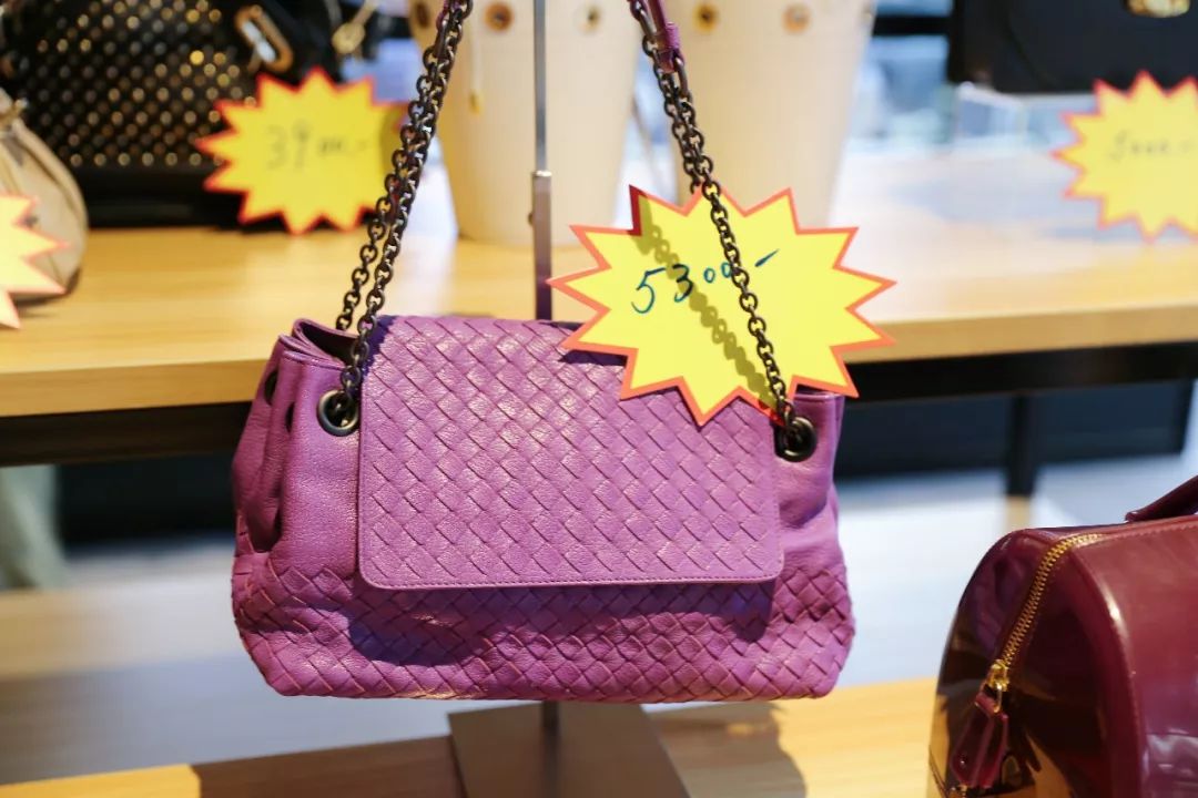 价格堪比双11!上海又添“买买买”新地标,最新进博商品这里都能买得到!