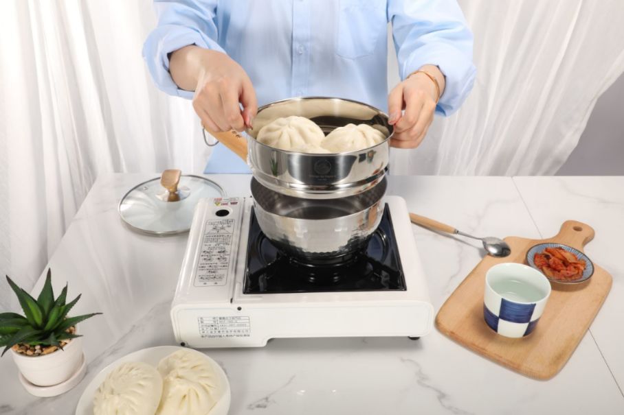 如果厨房只买四口锅买什么锅好呢,如果厨房只剩一个锅你留哪个