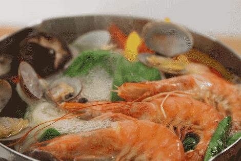 如果厨房只买四口锅买什么锅好呢,如果厨房只剩一个锅你留哪个