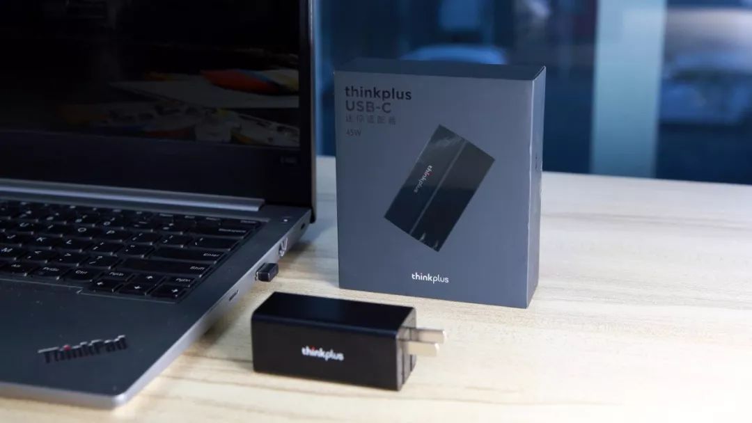 thinkplus口红电源测评,thinkplus口红充电器