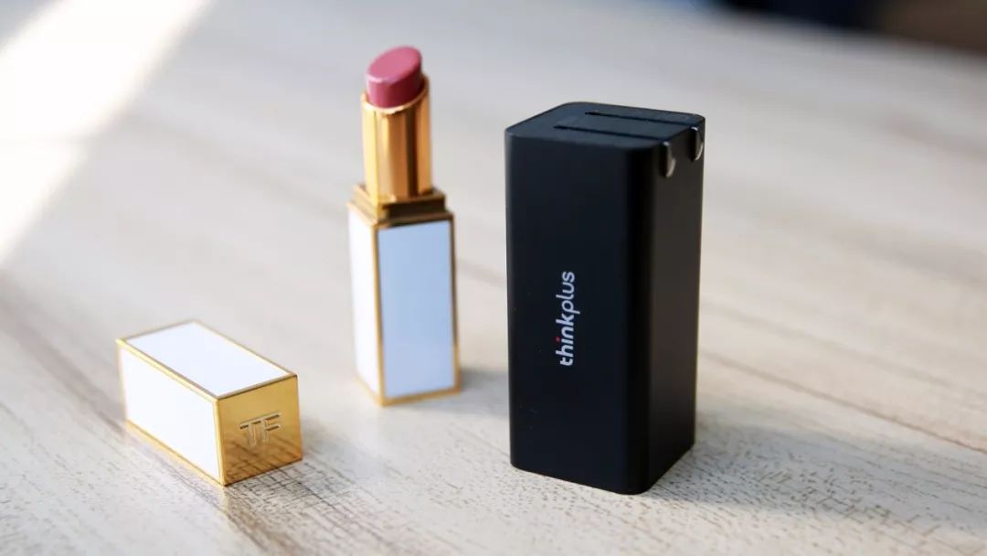 thinkplus口红电源测评,thinkplus口红充电器