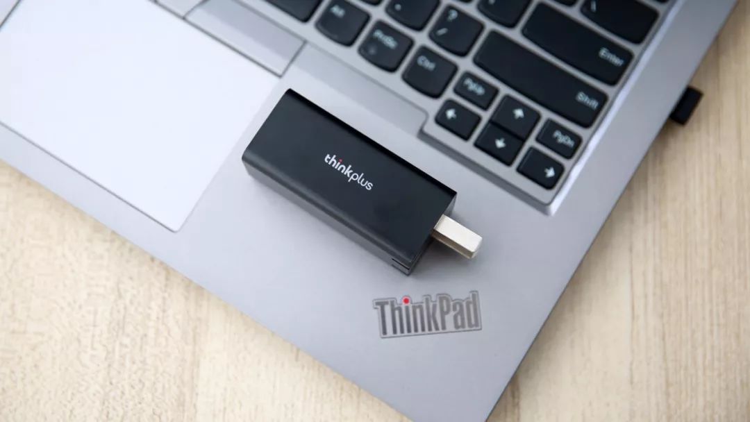 thinkplus口红电源测评,thinkplus口红充电器