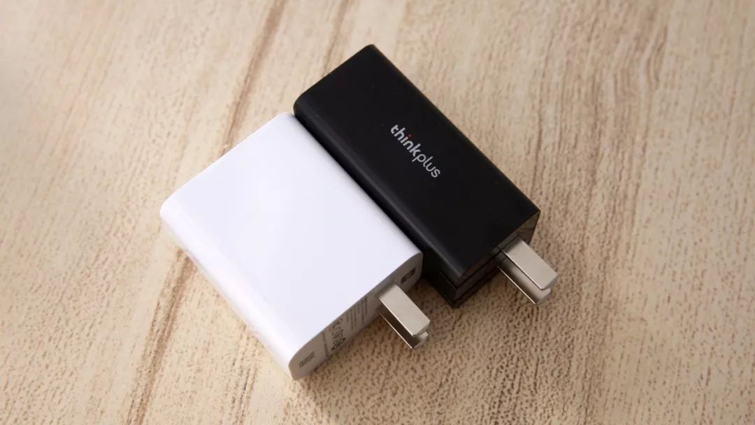 thinkplus口红电源测评,thinkplus口红充电器