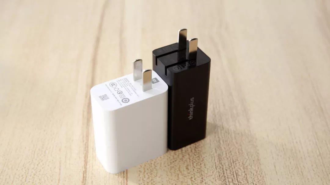 thinkplus口红电源测评,thinkplus口红充电器