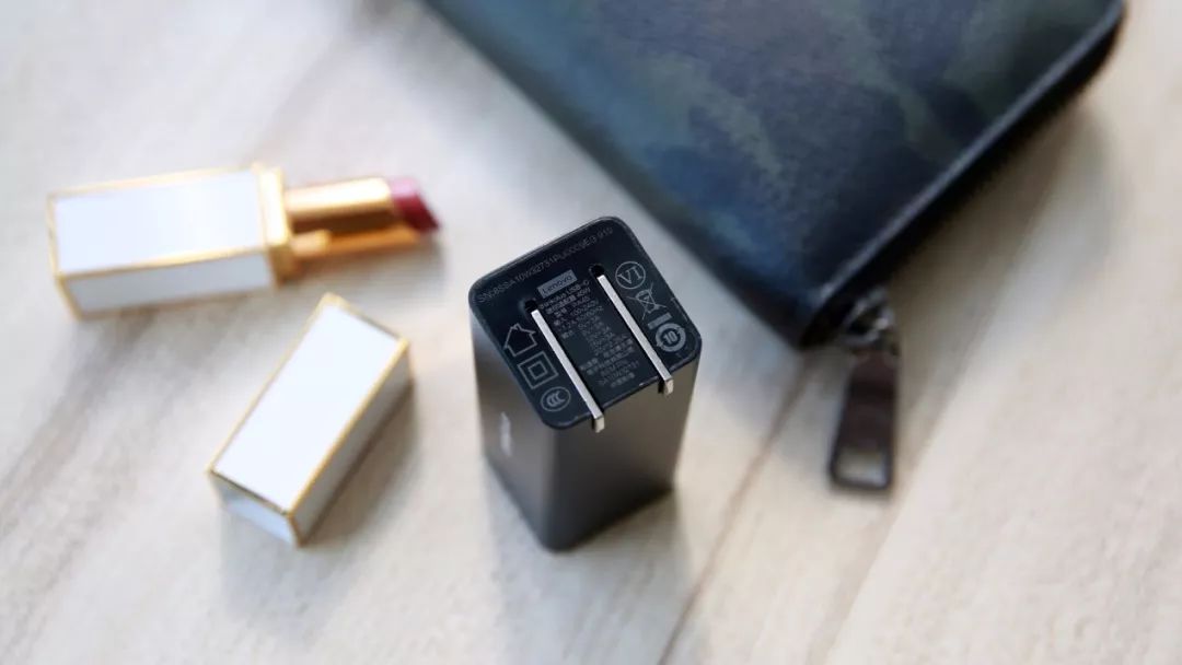 thinkplus口红电源测评,thinkplus口红充电器