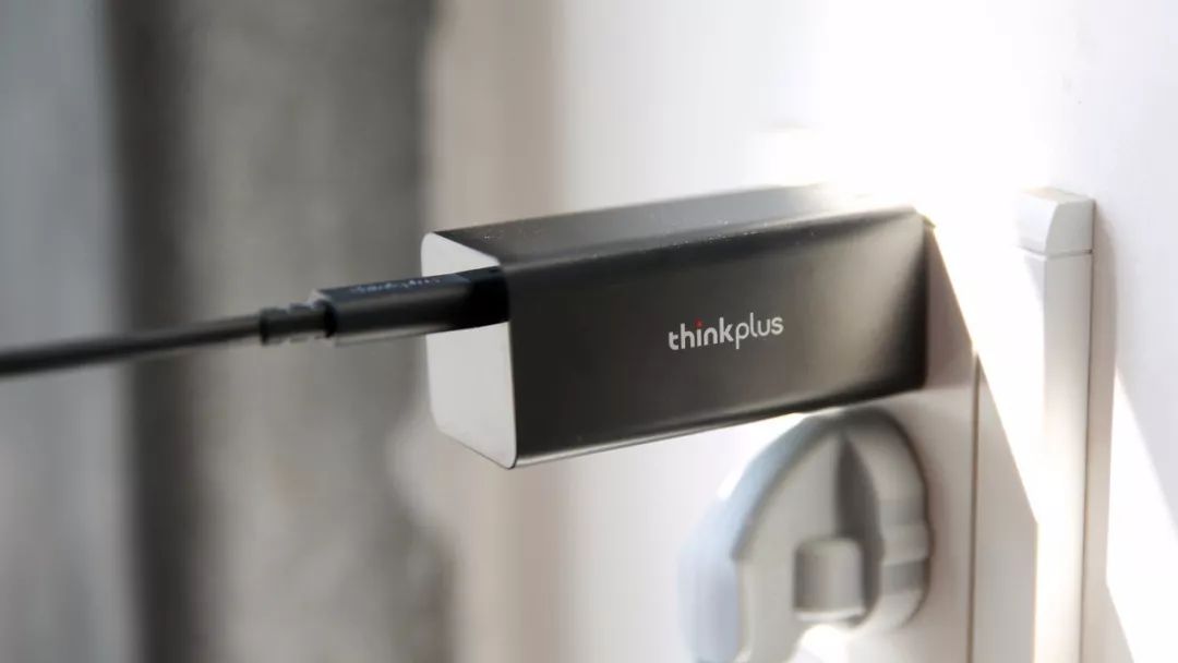 thinkplus口红电源测评,thinkplus口红充电器