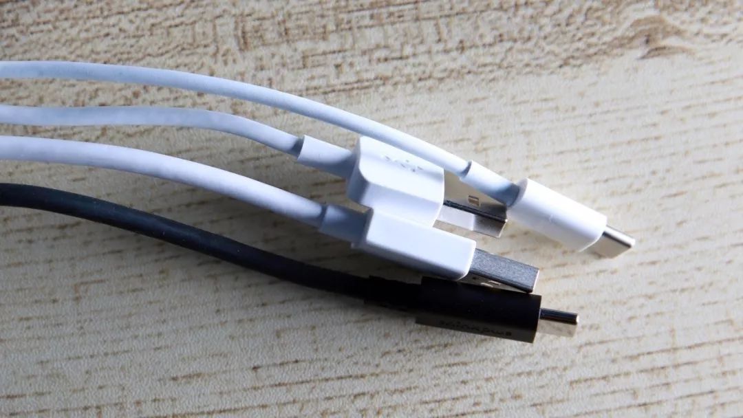 thinkplus口红电源测评,thinkplus口红充电器