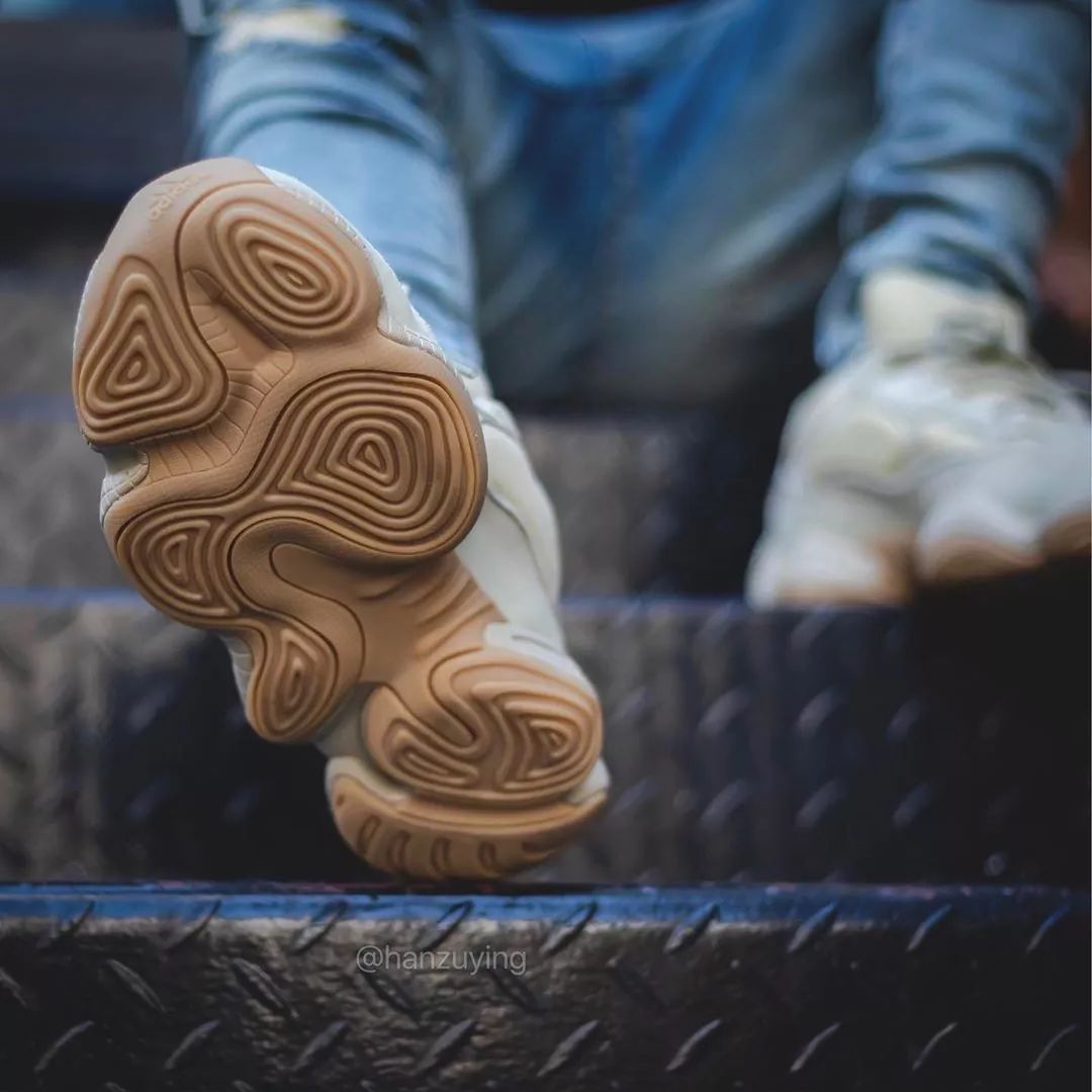 yeezyboost700,lv新款球鞋配色