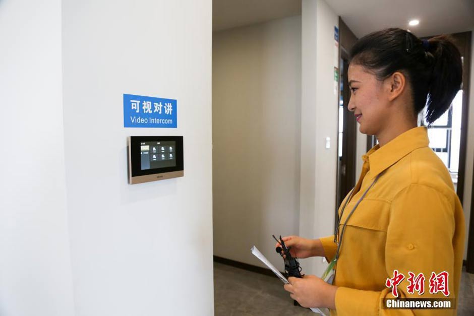 探访军运村,探访的意思