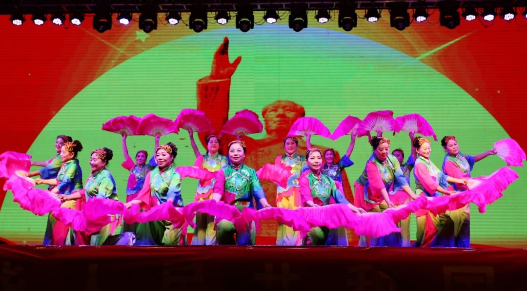 舞出风采舞蹈队,舞出风采健身队