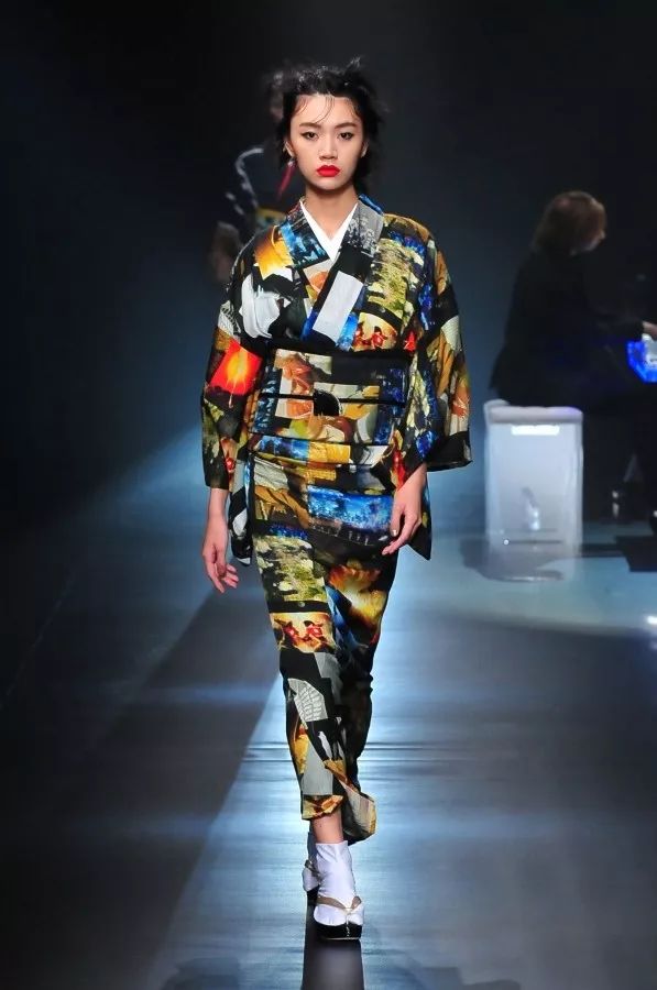 「内含福利」从极简美妆到室内设计典范,Aesop怎么做到的?