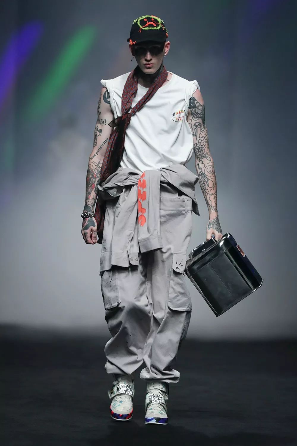 「内含福利」从极简美妆到室内设计典范,Aesop怎么做到的?