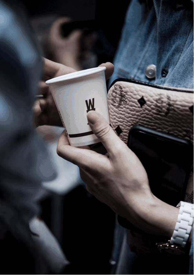 「内含福利」从极简美妆到室内设计典范,Aesop怎么做到的?