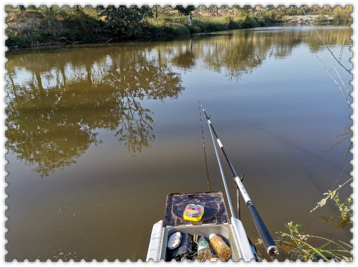 閲庢垬钃濋搏閽撻奔,閲庢垬钃濋搏