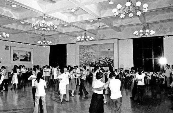 舞厅，上海之夜的香艳*光春**