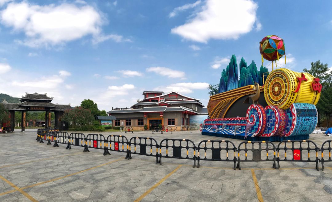 期待｜在*安门天**参加庆典的“壮美广西”彩车明天开始展出，快去C位合影