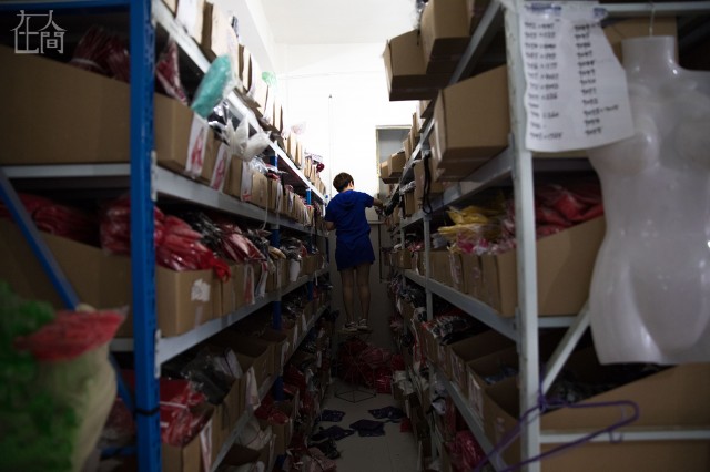 揭秘产品畅销全球的中国“情趣内衣小镇”