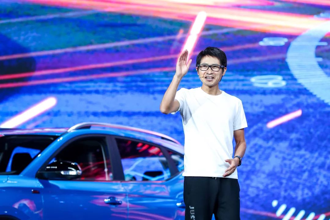 生而年轻潮跑全球名爵MGlive潮流赛道派对嗨翻初秋