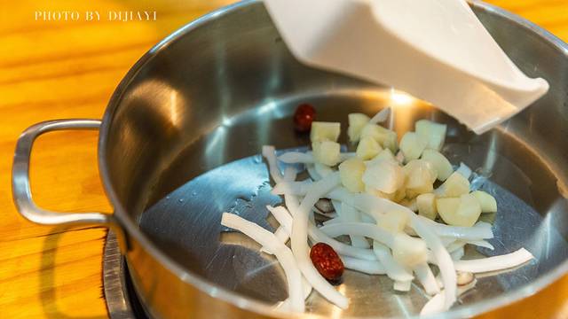 三亚五湾两山一岛旅游攻略,三亚旅拍基地推荐