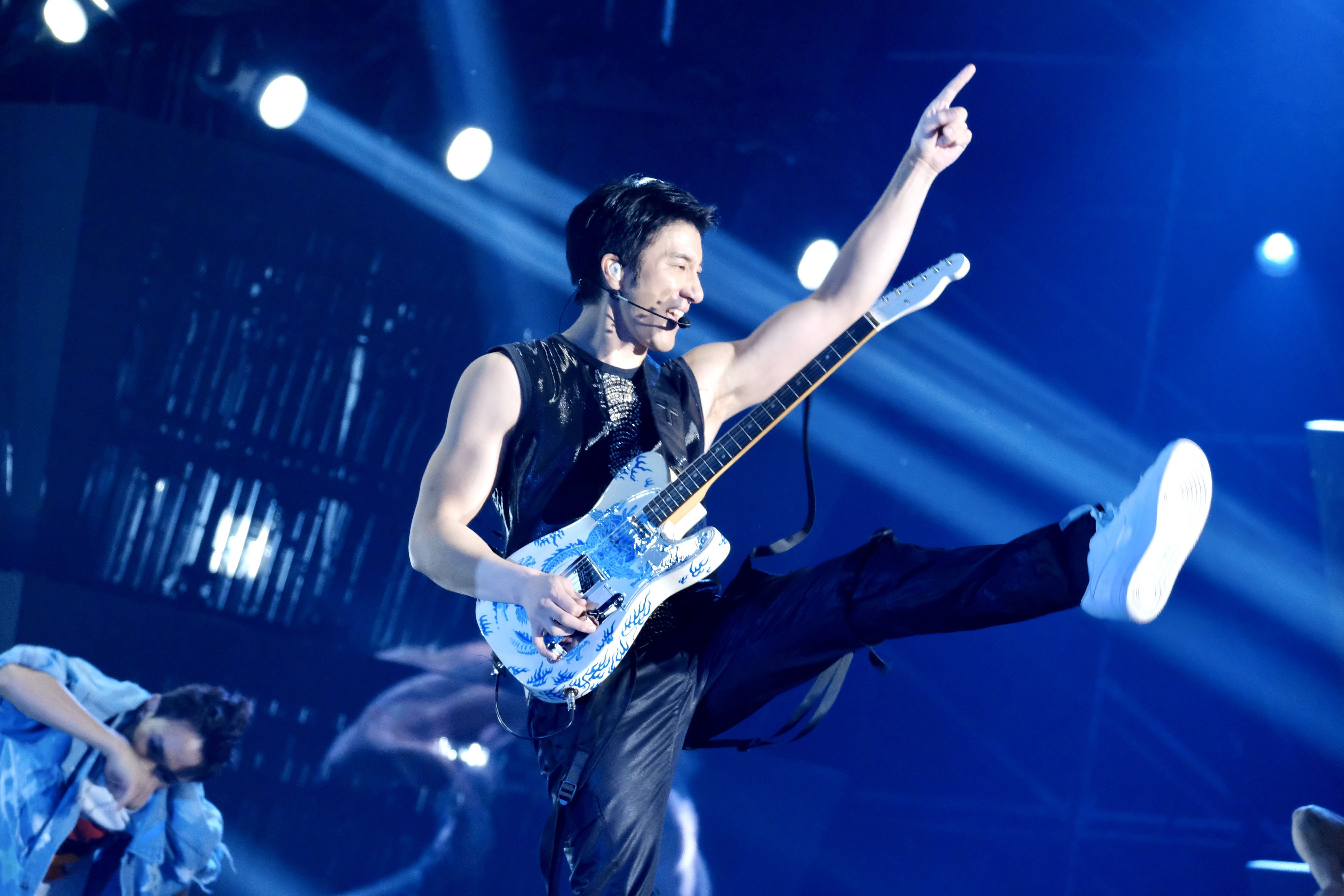 王力宏鸟巢演唱会开场燃爆全场,王力宏军运会