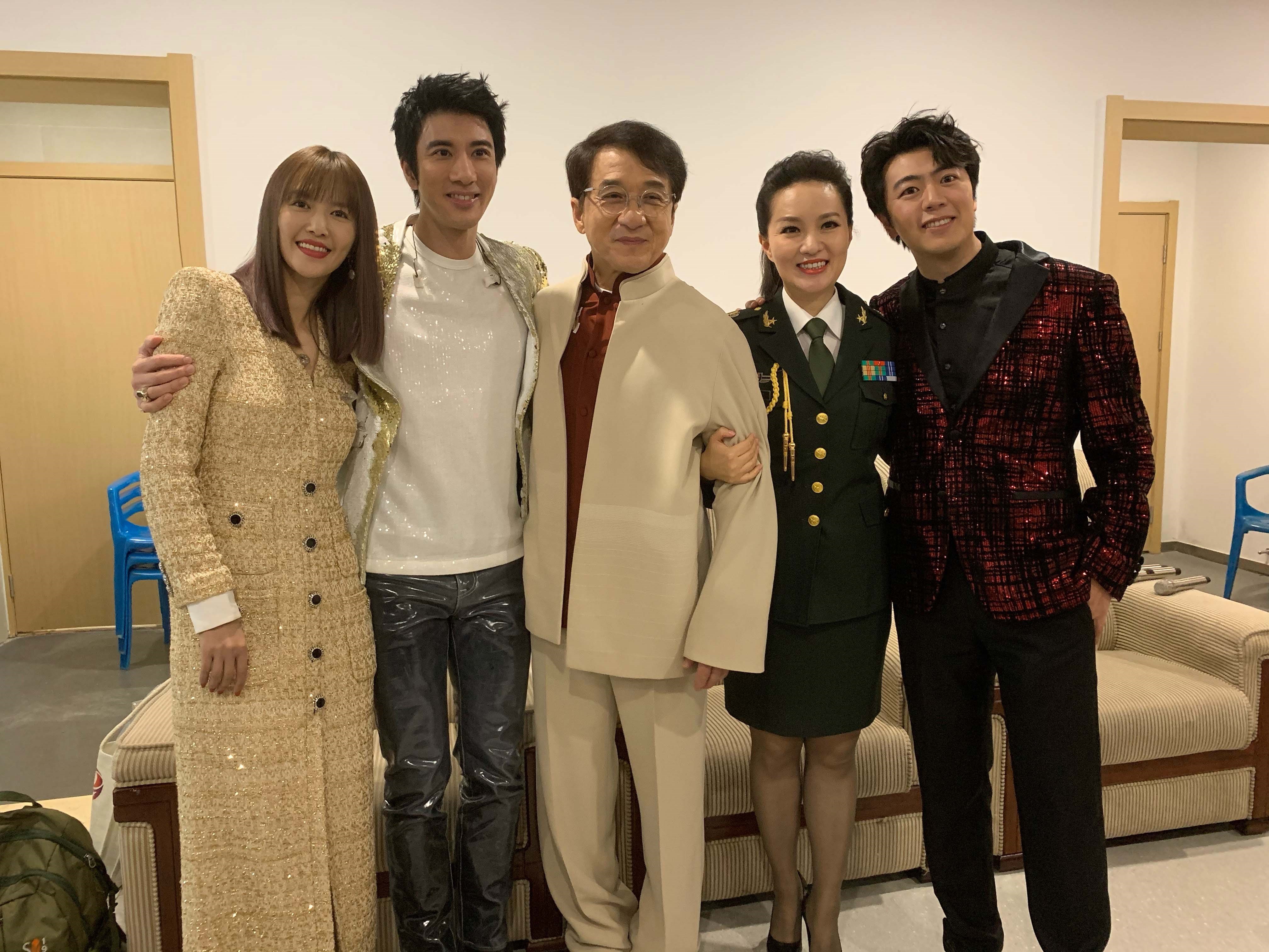 王力宏鸟巢演唱会开场燃爆全场,王力宏军运会