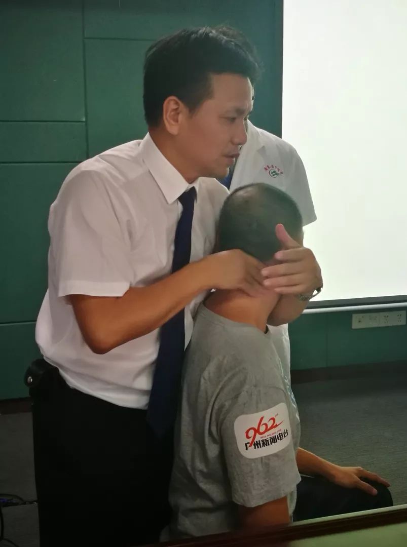 林定坤谈颈椎病,林定坤颈肩锻炼法