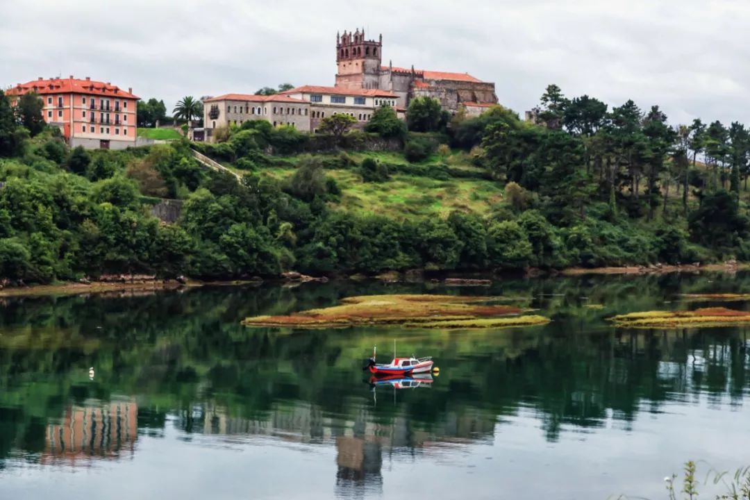 823km的步履不停，每个人心中都有一条朝圣之路