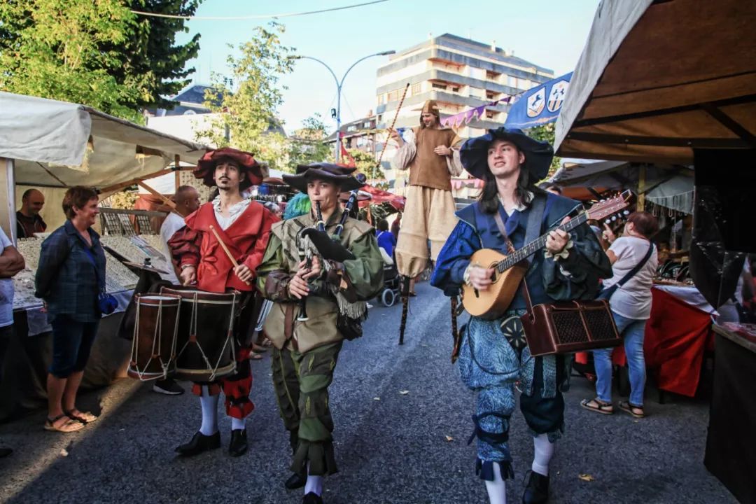 823km的步履不停，每个人心中都有一条朝圣之路