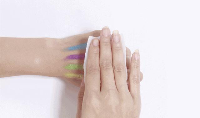 编辑评测|夏日疲乏不想卸妆不如用花印“擦擦”就睡吧