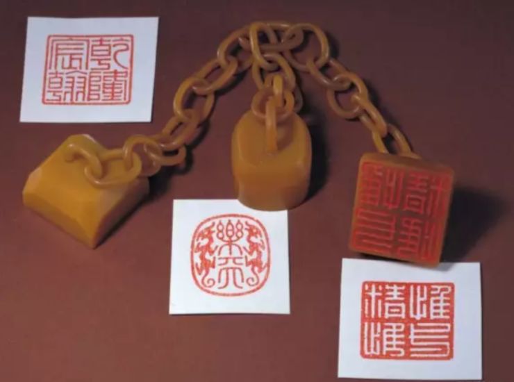 溥仪出宫带了多少珍宝,溥仪出宫时偷走一件宝贝