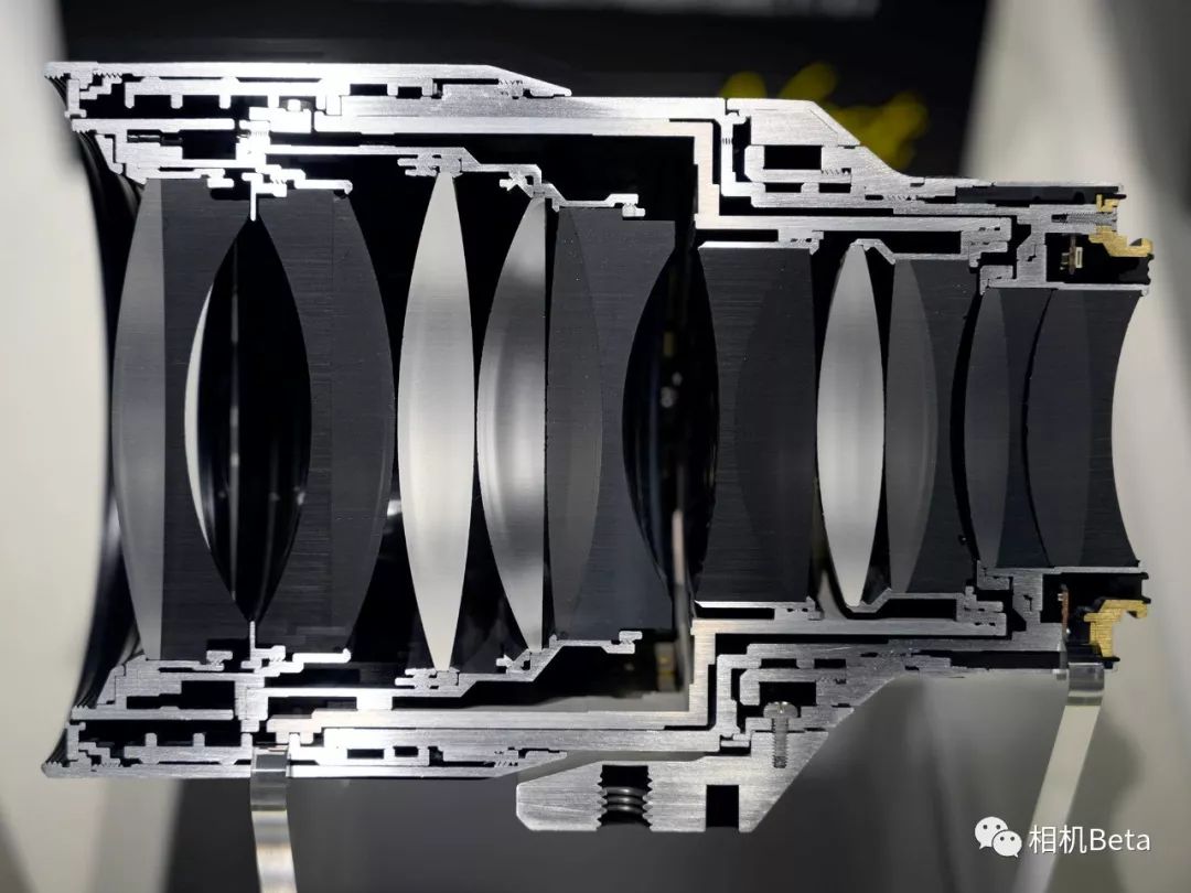 尼康z580.95夜神镜头,尼康z58mmf0.95怎么样