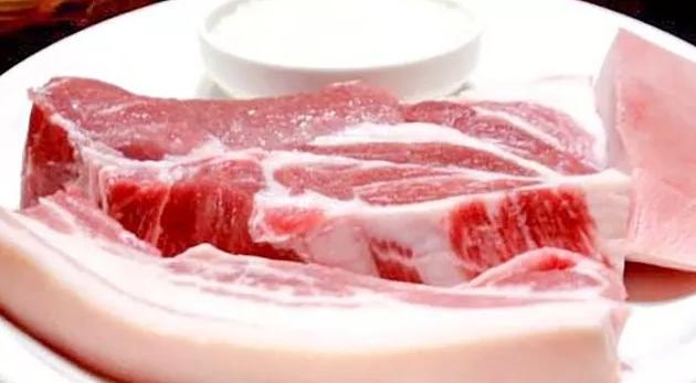 新鲜猪肉吃不完没有冰箱怎样储存,往冰箱里放猪肉怎么放才新鲜