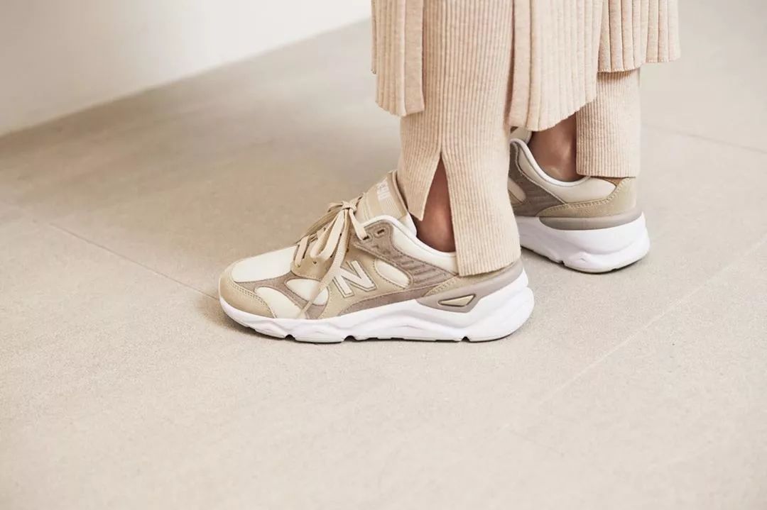 秋冬百搭女士运动鞋,啄木鸟2021秋冬韩版运动鞋