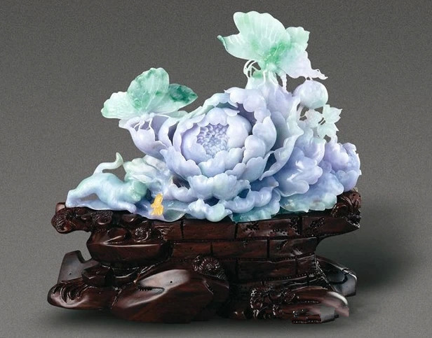 美玉“开花”，艳而不俗